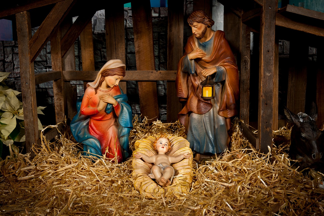 nativity scene, jesus, birth-4705989.jpg